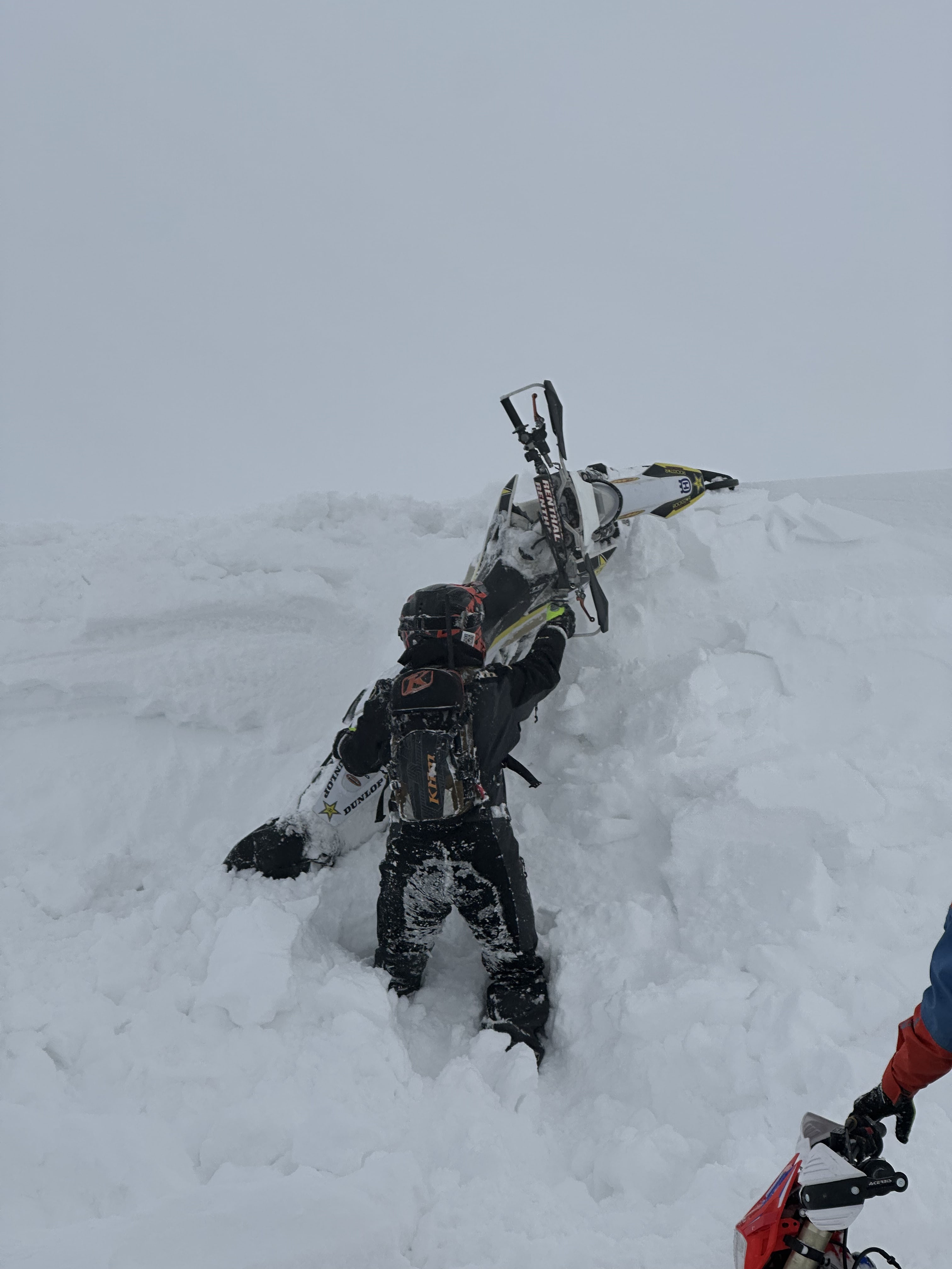 Сноубайк Husqvarna FE 501 для зимових маршрутів