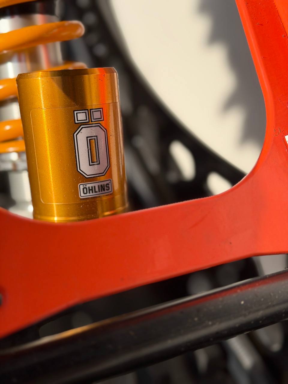 Гусениця ZF-120 для сноубайка в прокаті