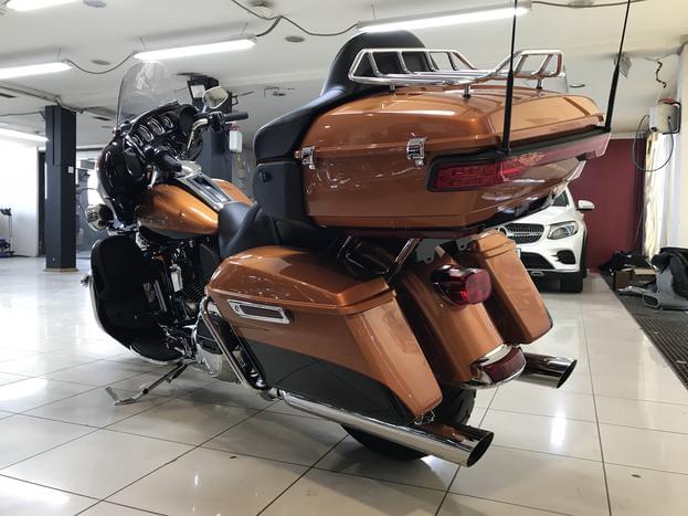 Оренда мотоцикла Harley Davidson Electra Glide Ultra Limited Orange