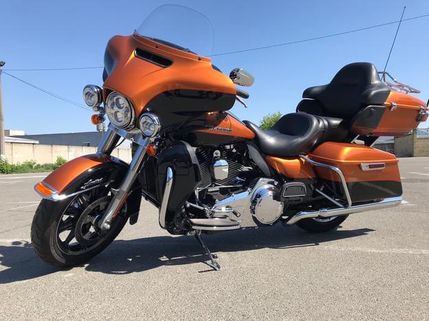Harley Davidson Electra Glide Ultra Limited Orange for rental