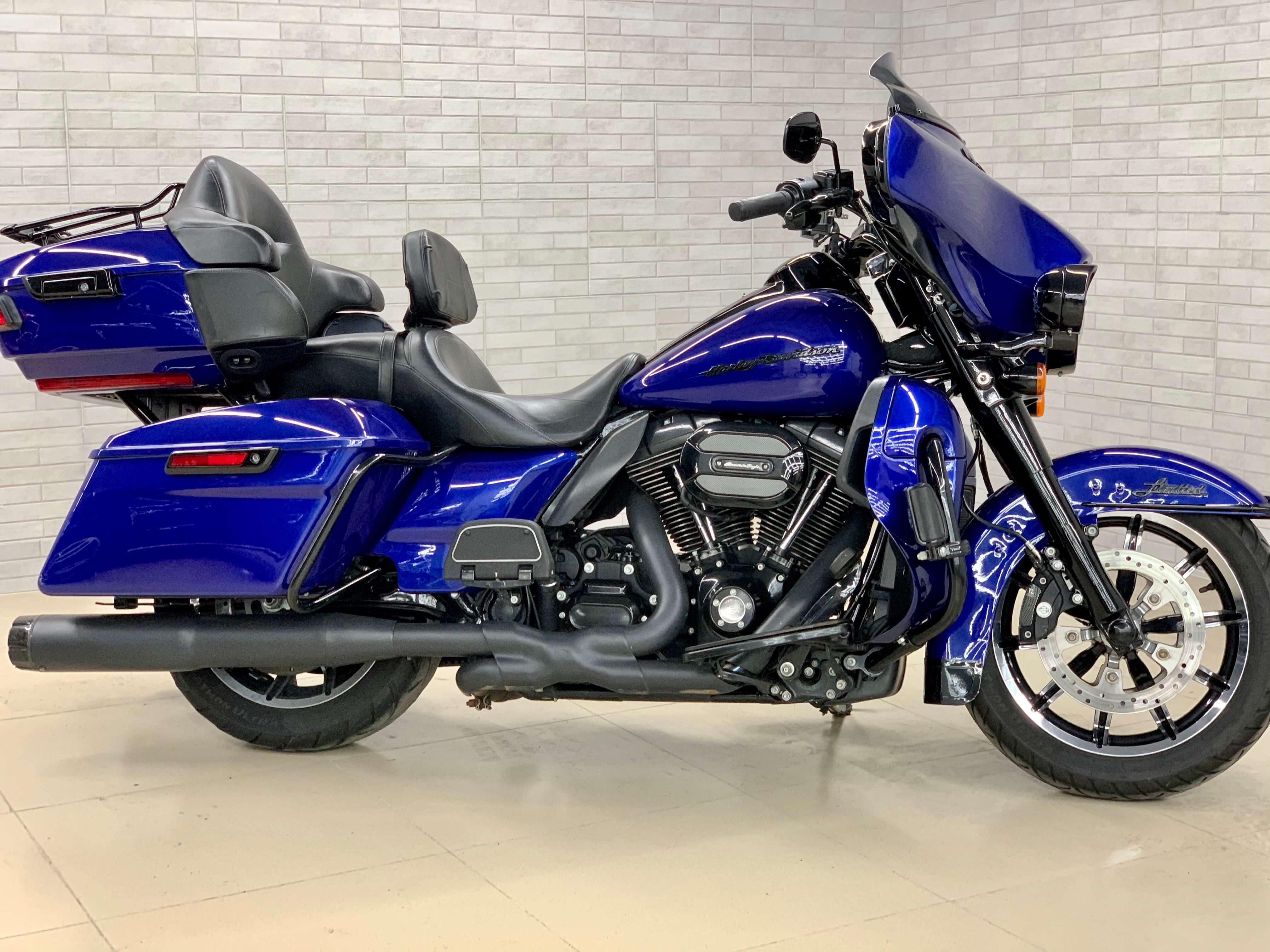 Аренда мотоцикла Harley Davidson Electra Glide Ultra Limited Blue