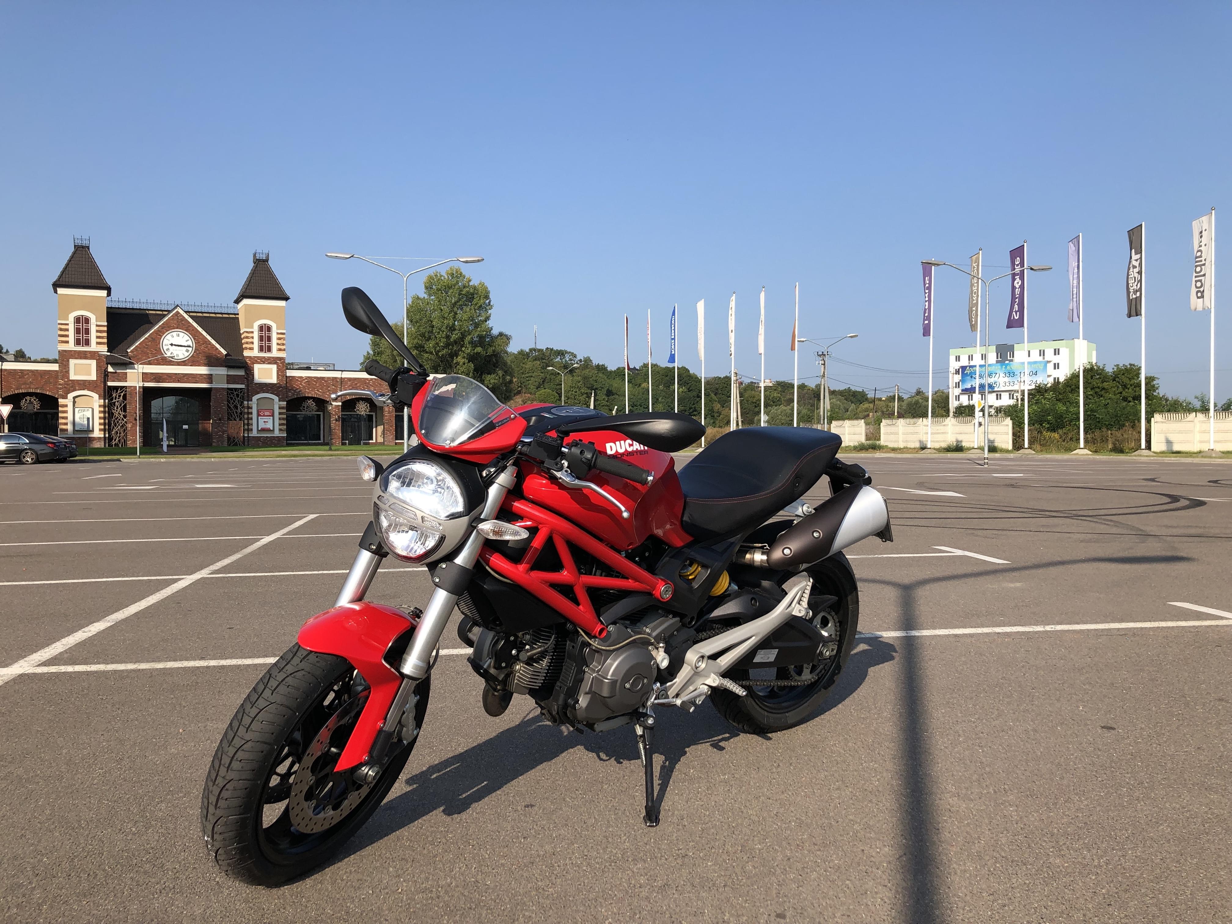 Ducati Monster 696 for rental